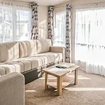 York House Тирск