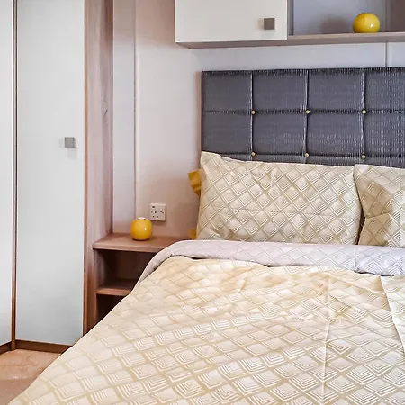 York House База отдыха Тирск